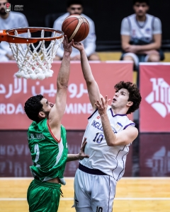 الإنجليزيه يحسمها بفارق نقطة أمام الوحدات ويتأهل لنصف نهائي الدوري