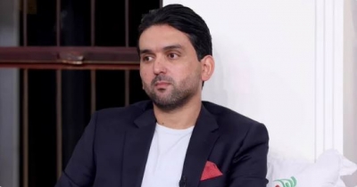 نشأت أكرم ينفجر غضبًا بسبب مدرب منتخب بلاده 