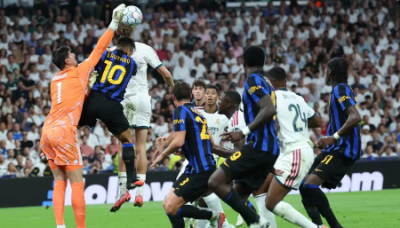 ريال مدريد ينجح بإقناع نجمه بتجديد العقد 