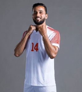 ماذا حصل بين رجائي عايد و الطلبة العراقي ؟ 